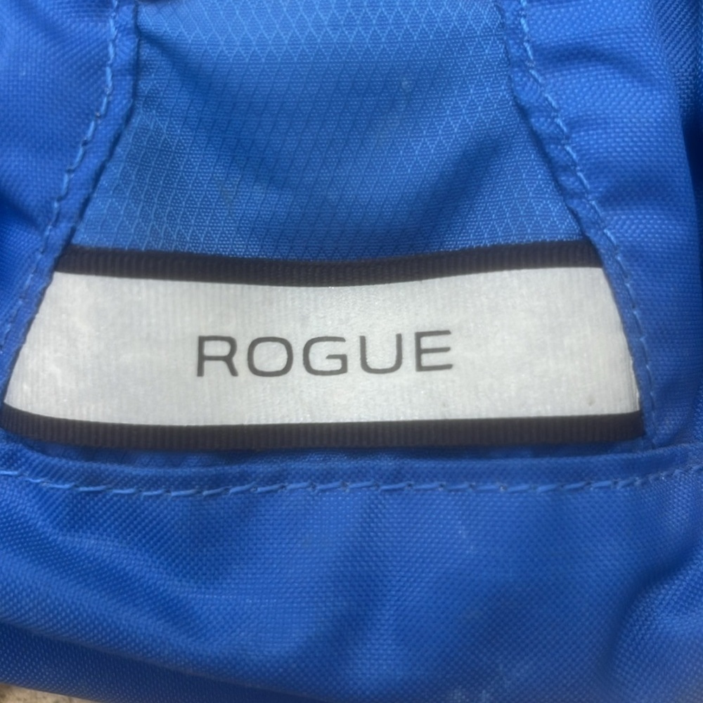 Camelback Rogue Blue/Grey Hydration BackPack 2.5L 85oz - Picture 2 of 9
